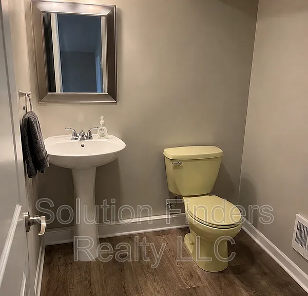 3419 Clairborne Way — Photo 23