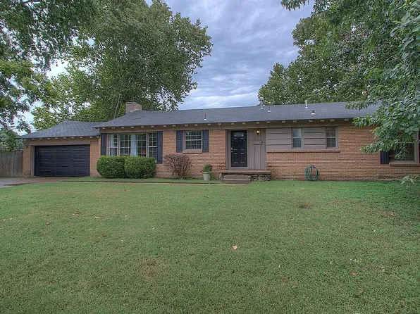 4661 E 56th Pl, Tulsa, OK 74135