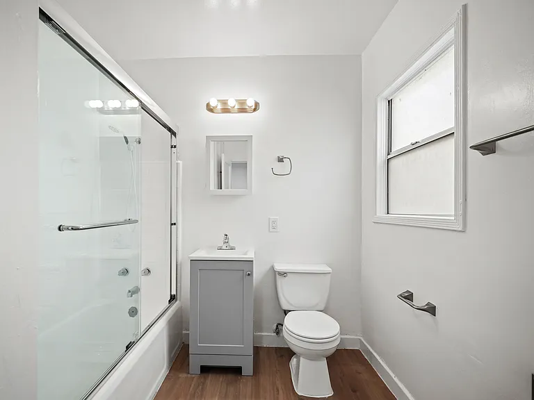 1628 S Saint Andrews Pl #1 — Photo 8