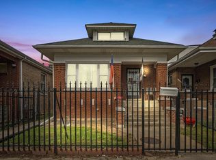 6048 S Artesian Ave, Chicago, IL 60629