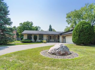10334 Morris Rd, Bloomington, MN 55437