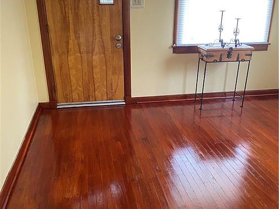 2nd image of 637 2nd Ave