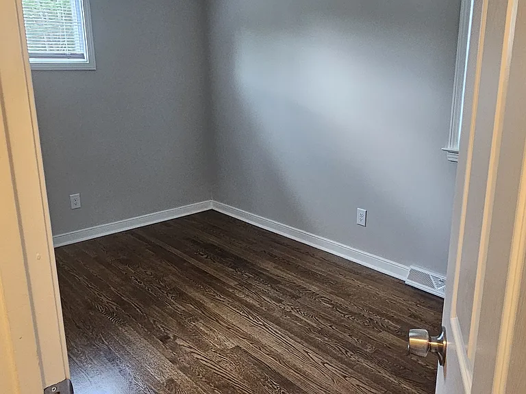9204 Minna Dr — Photo 7