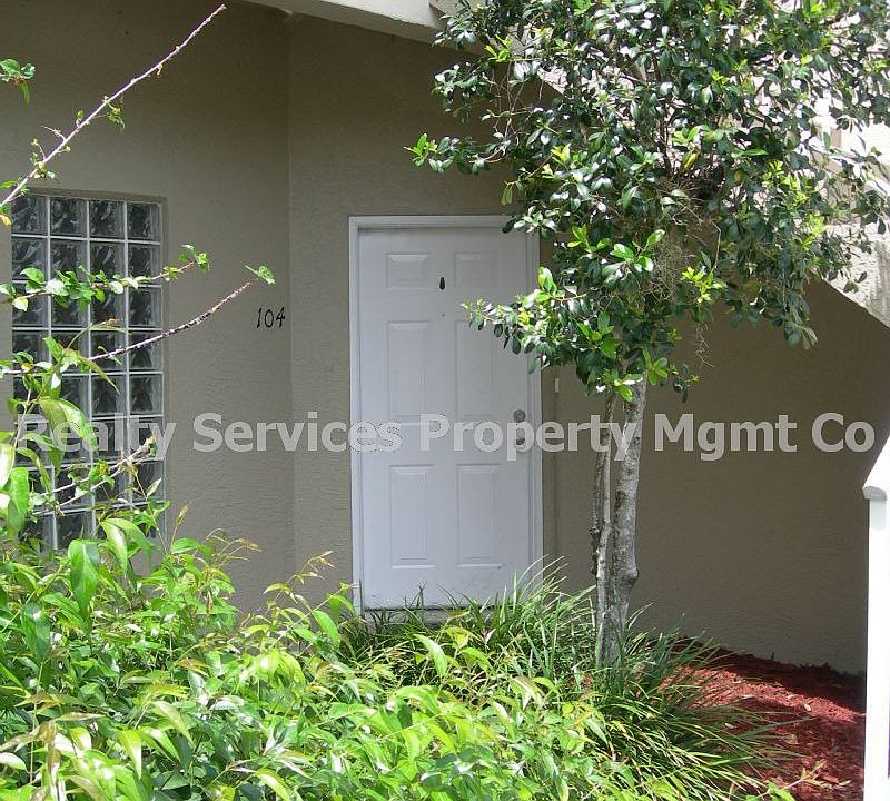 1st image of 12065 Summergate Cir APT 104