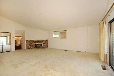 3rd image of 3244 Fairway Dr