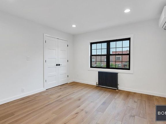 4th image of 2036 28th St