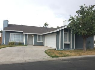 28618 Newcastle Rd, Highland, CA 92346