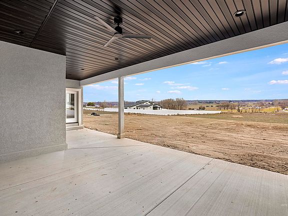5th image of 109 Stella Cir