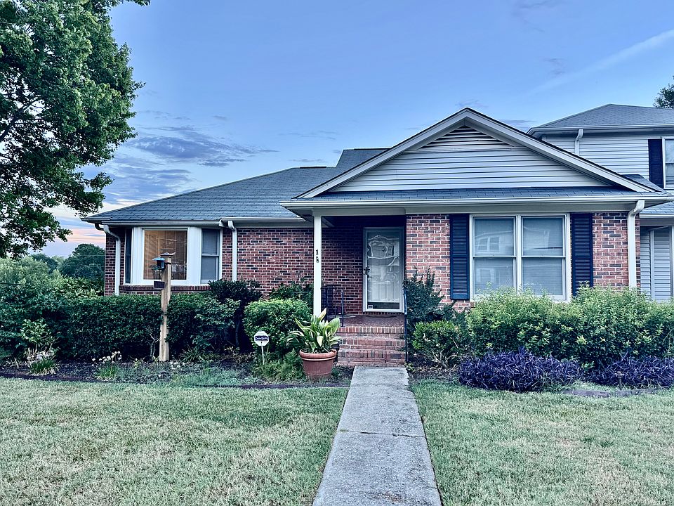 1st image of 1 Hillington Pl #1
