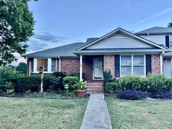 1 Hillington Pl #1, Greer, SC 29651