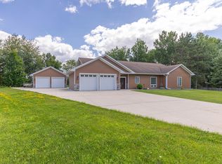 1614 NW 8th St, Grand Rapids, MN 55744