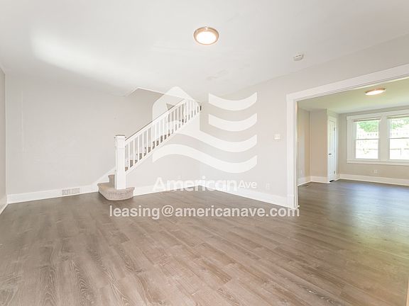 1531944_002_living_room_2.jpg