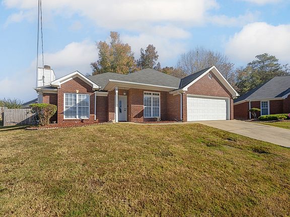 4th image of 3200 Thornberry Cir