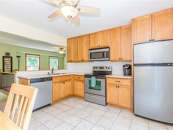 4th image of 6714 NW 51st St