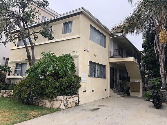 2nd image of 1626 Barry Ave APT 8