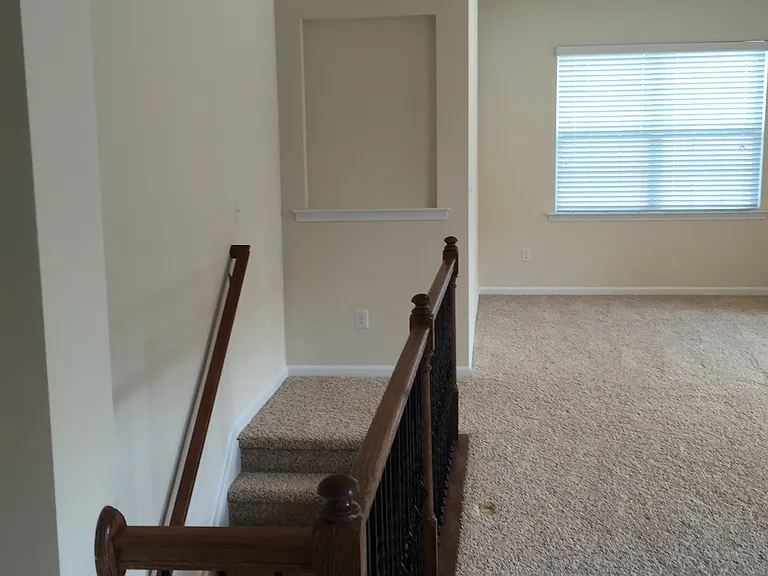 391 Hawks Creek Pkwy — Photo 45