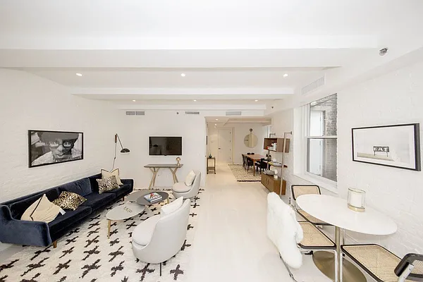 Rented by Voro New York | media 8