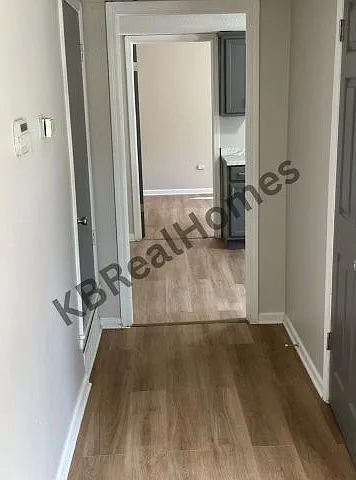1038 N Claybrook St #1 — Photo 5