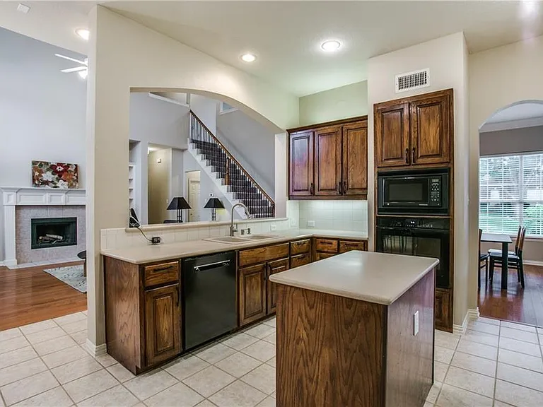 8120 Grand Canyon Dr — Photo 7