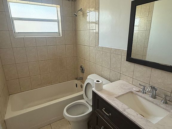 5th image of 3500 NE 1st Ave APT S