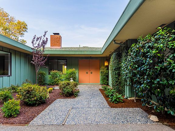 2nd image of 1247 Flintridge Ave