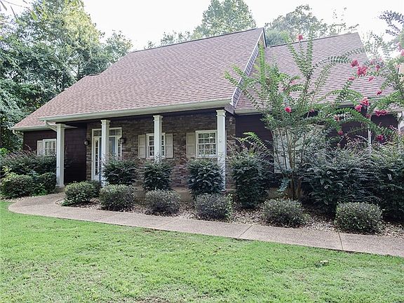 2nd image of 8943 Lee Road 379