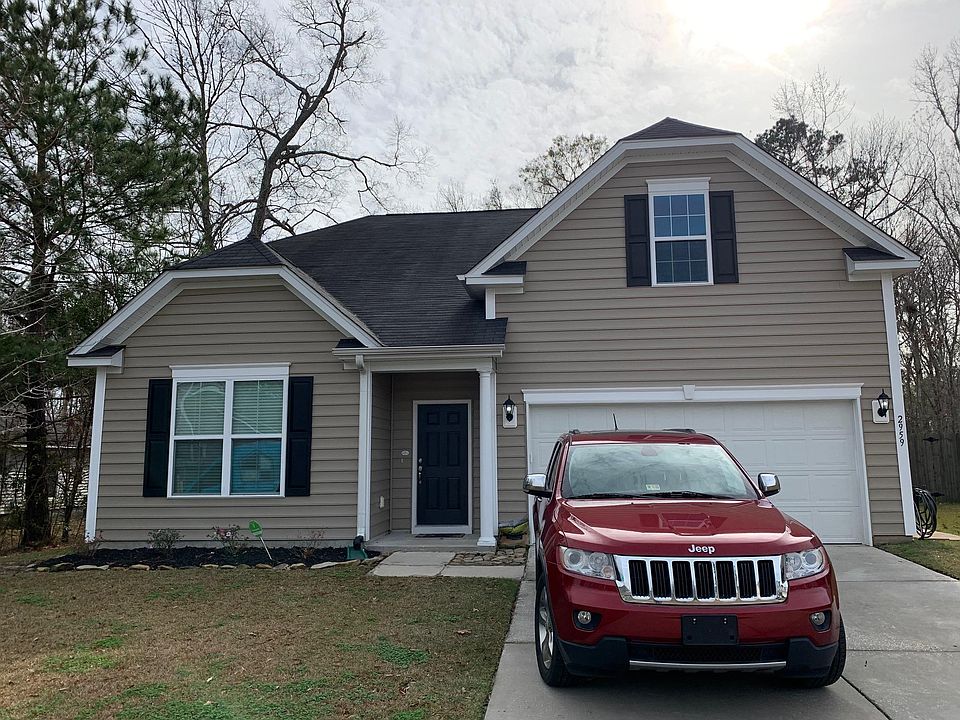 2nd image of 2959 Newport Pl