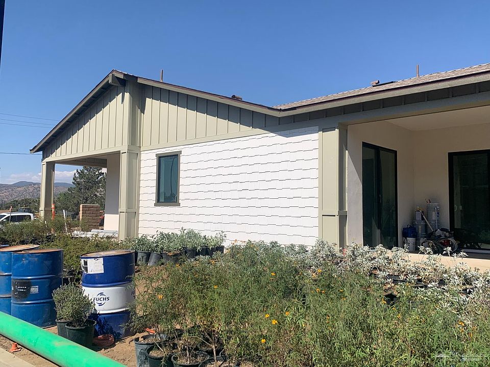 1st image of 210 Pinon St #17