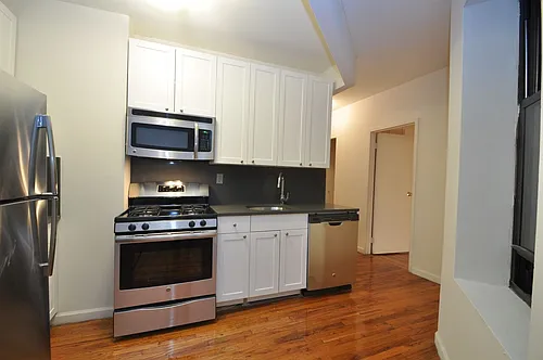 226 E 25th St #5C Photo 1