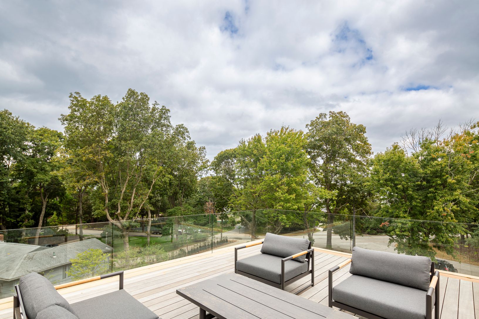  Upper Level Deck
