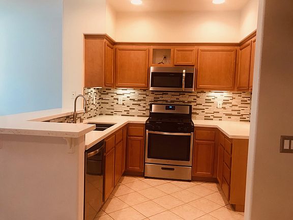 3rd image of 27026 Victoria Ln