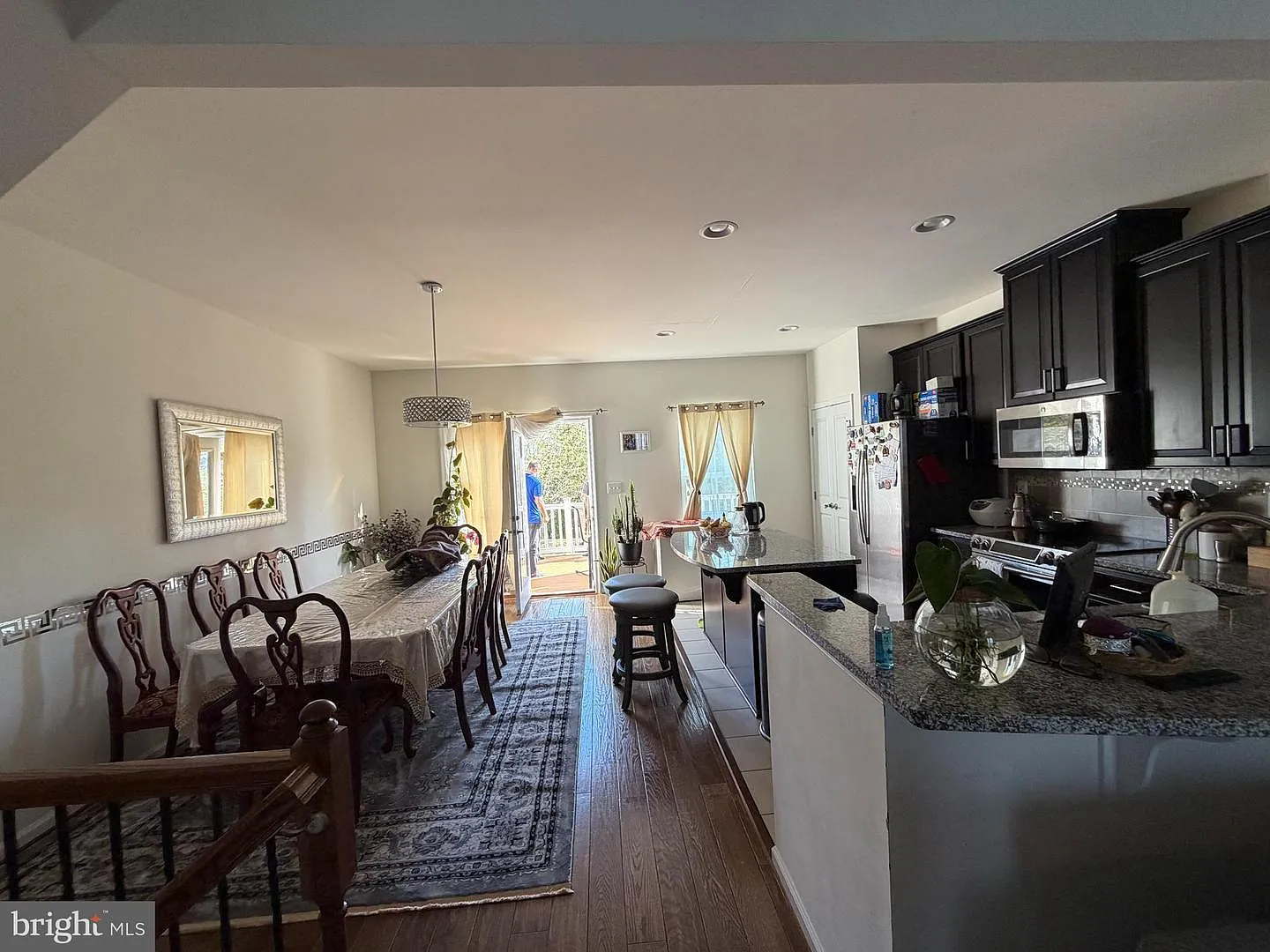 4 bed, 3.5 bath, 1960 sqft, $3,250 — Photo 4