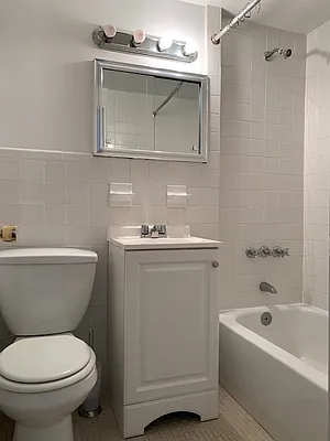 Rented by Dynamik Realty | media 13