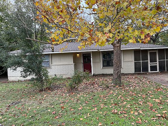 2nd image of 106 Mary Alice Dr
