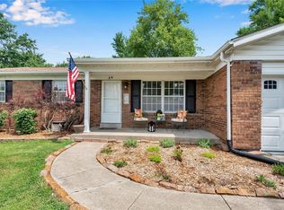 84 Willow Way, Saint Charles, MO 63304