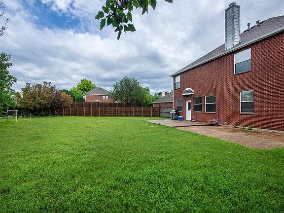 4th image of 6604 Marquette Cir
