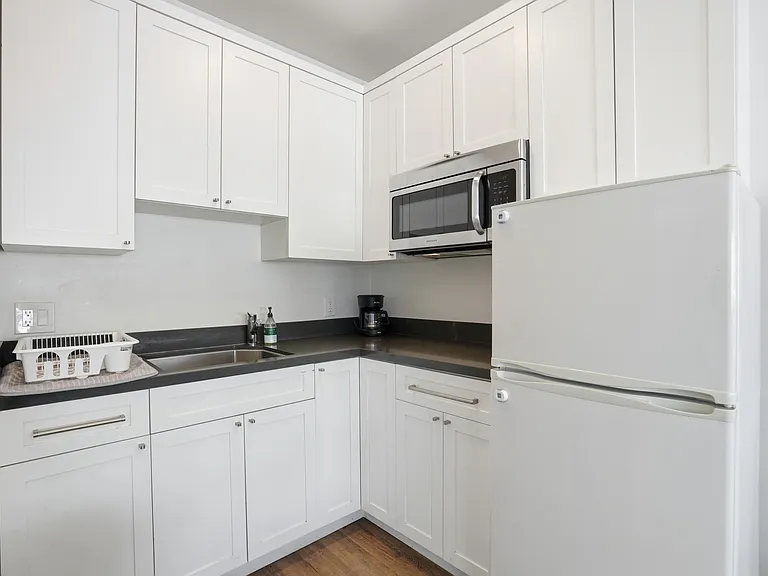 1629 Polk Ave #A — Photo 1