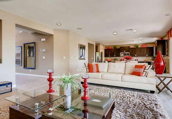 Woodside Homes - Huntington Plan - MODEL!
