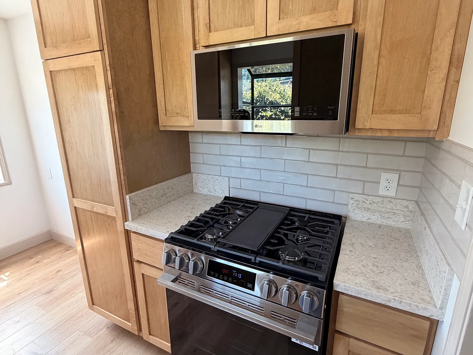5418 Crebs Ave — Photo 3