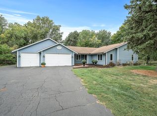30 Plymouth Rd, Minnetonka, MN 55305