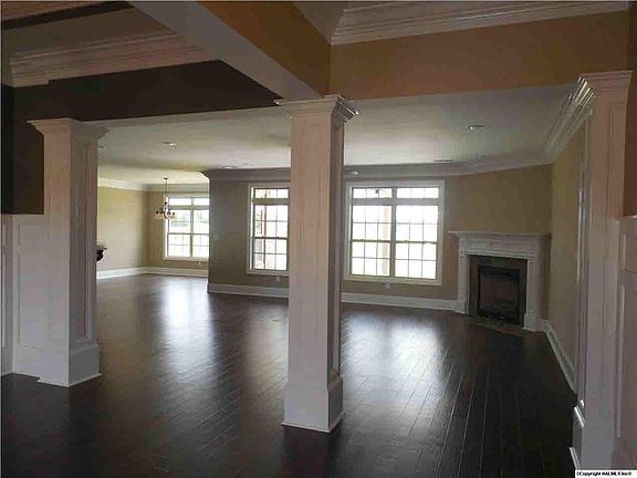 4th image of 32 Forest Meadow Blvd
