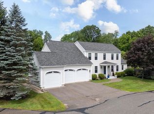 2 Fitts Farm Dr, Durham, NH 03824