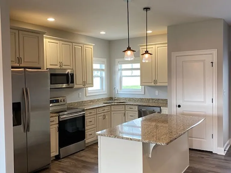 2950 Smallhouse Rd — Photo 5