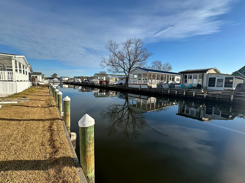 37018 Laws Point Rd