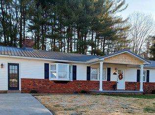 36 Walnut Ln, Evans, WV 25241
