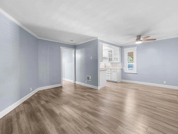 4th image of 1740 Roosevelt Ave APT B