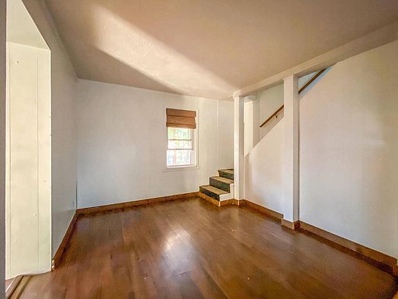4th image of 505 Congress Ave