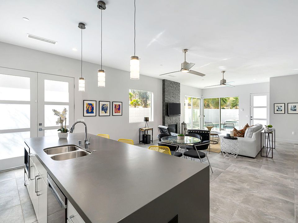 1st image of 54220 Avenida Rubio