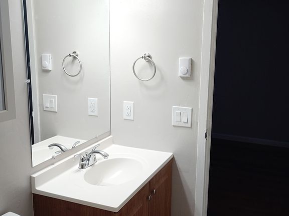 5th image of 2821 Warsaw Ave APT 15