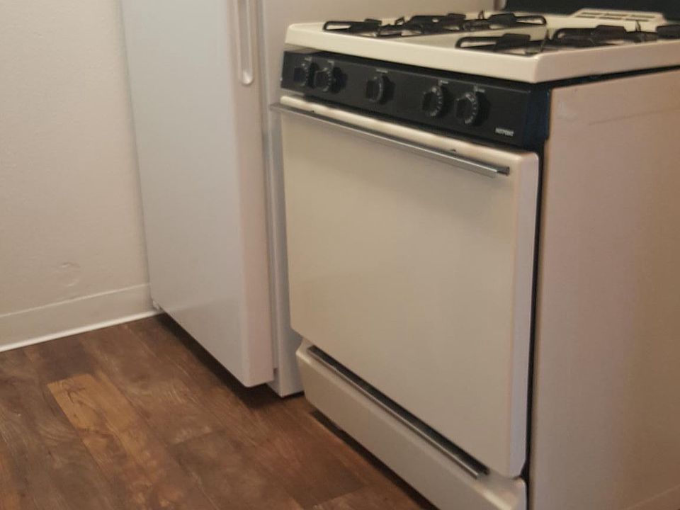 1st image of 3280 Laurelhurst Dr APT 79